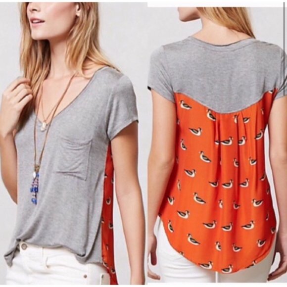 Anthropologie Tops - Porridge Duck Print V Neck Tee Shirt Gray Orange S